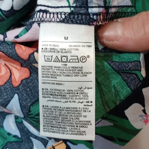 Old Navy Multicolor Floral Blouse, Ladies Summer Floral Top, Ladies Size M - Picture 5 of 5